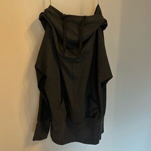 Lululemon Throwback Flashback Pullover Size 6 Charcoal Gray Never Worn or Washed